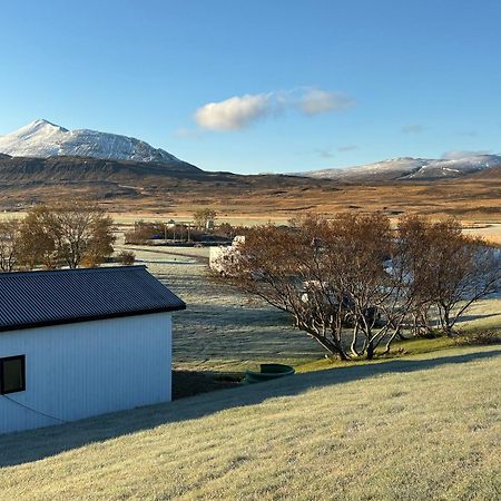 Bakkafloet Guesthouse Varmahlid  Bagian luar foto