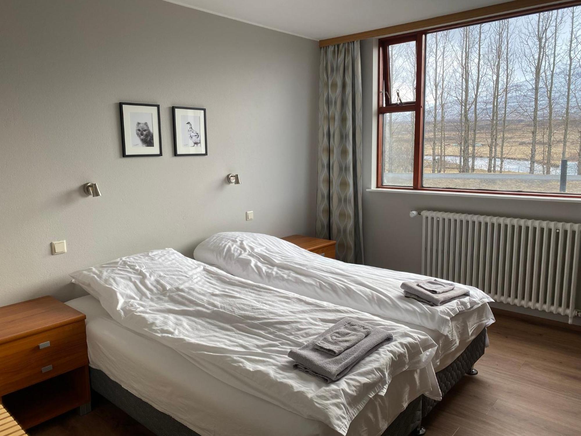 Bakkafloet Guesthouse Varmahlid  Bagian luar foto