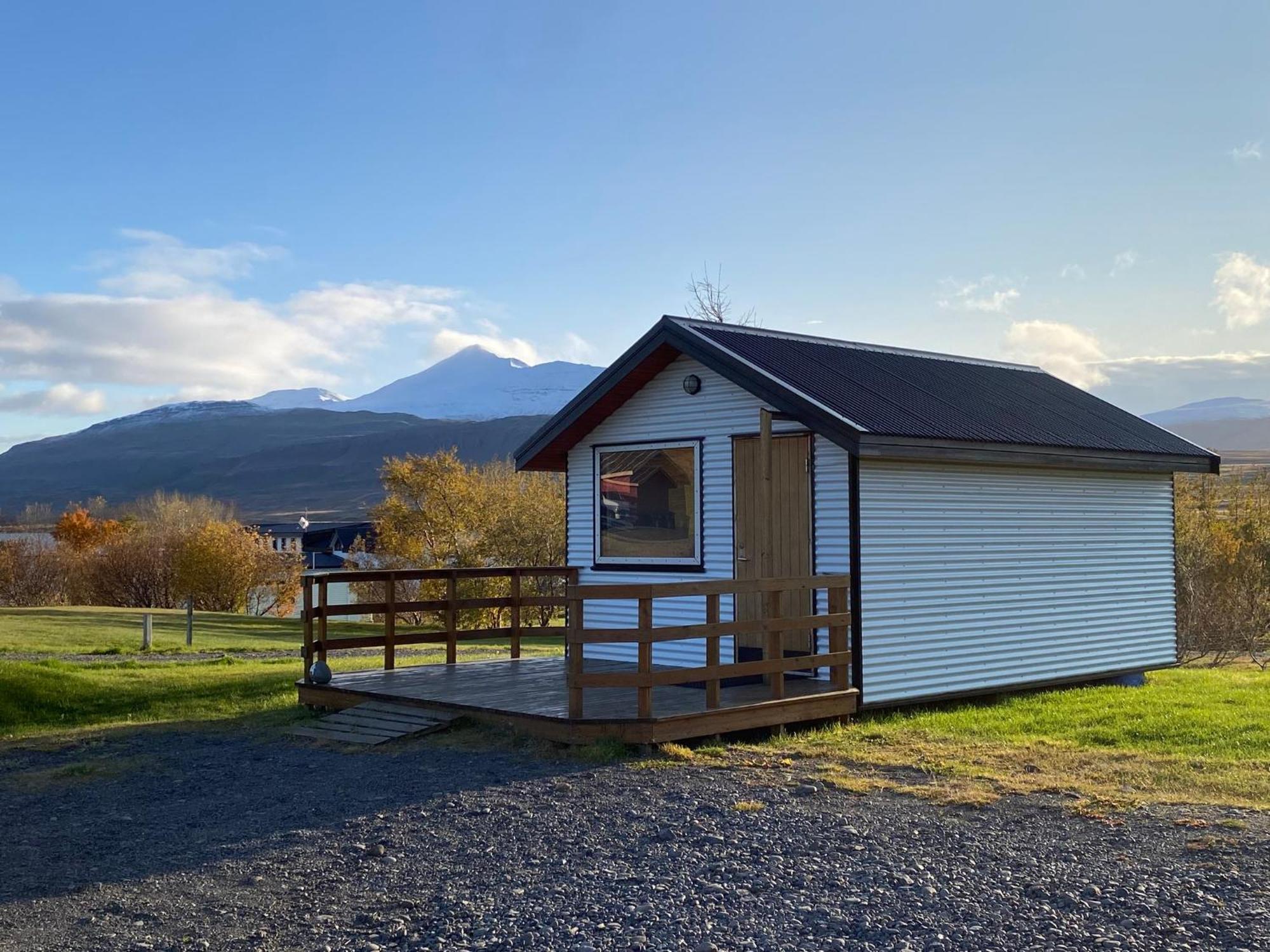Bakkafloet Guesthouse Varmahlid  Bagian luar foto
