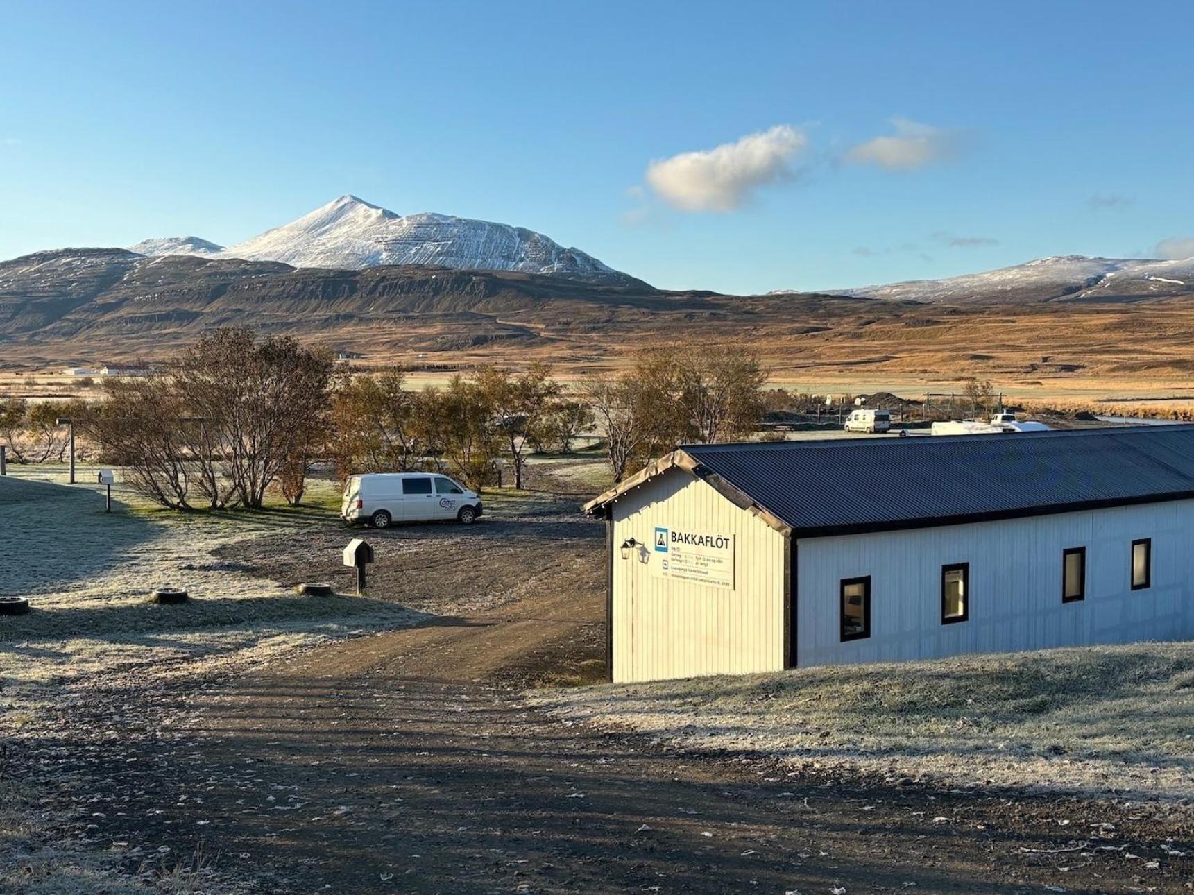 Bakkafloet Guesthouse Varmahlid  Bagian luar foto