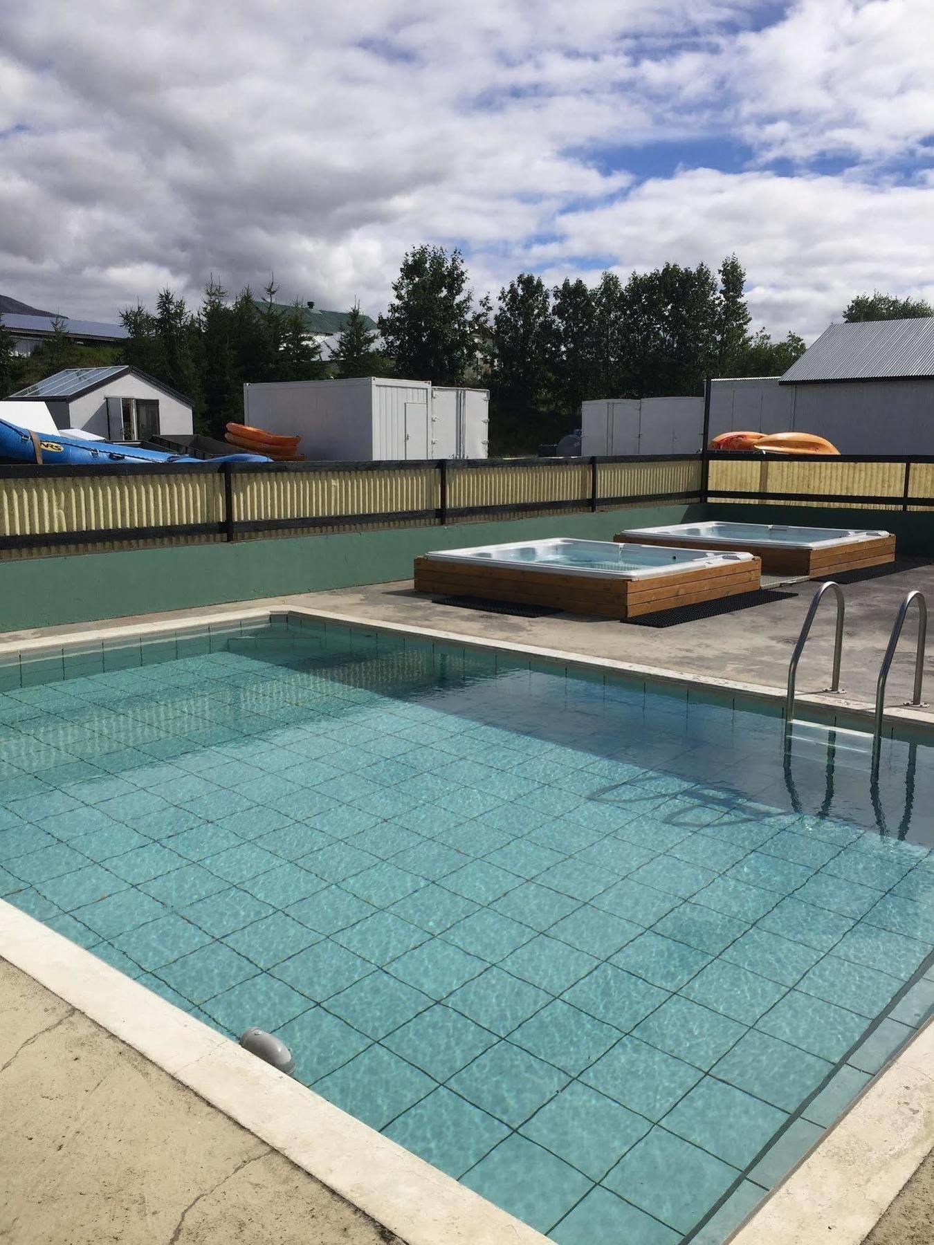 Bakkafloet Guesthouse Varmahlid  Bagian luar foto